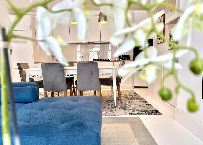Stylish Apartment With Bbq Kensington